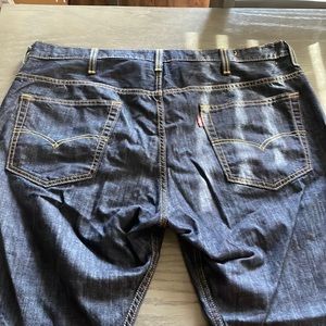 Levi’s 569 Jeans